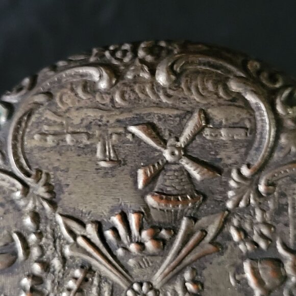 Antique Glass Humidor Cigar Tobacco Jar With Repousse Windmill Scene Lid - Picture 7 of 9